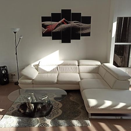 דירות גמבלו Loft Cosi A Proximite Du Centre Geographique Belge מראה חיצוני תמונה
